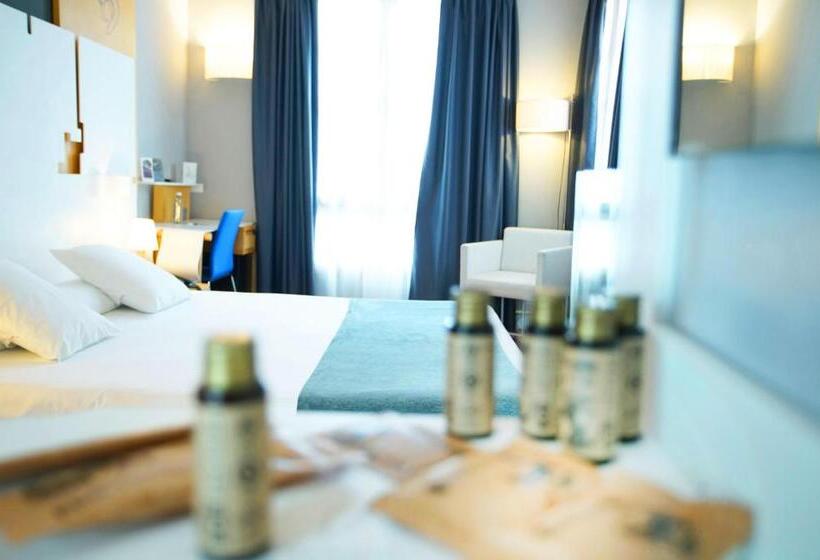 جناح جونيور, Zenit El Coloquio