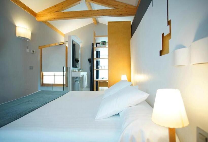 جناح جونيور, Zenit El Coloquio