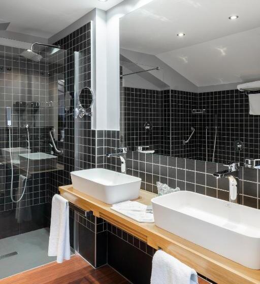 غرفة سوبيريور, Zenit El Coloquio