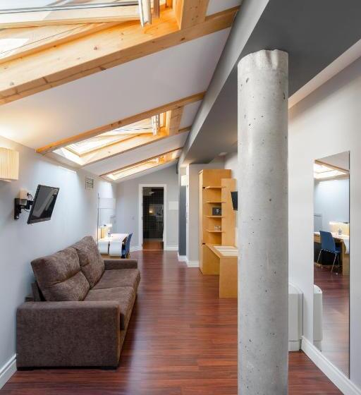 غرفة سوبيريور, Zenit El Coloquio