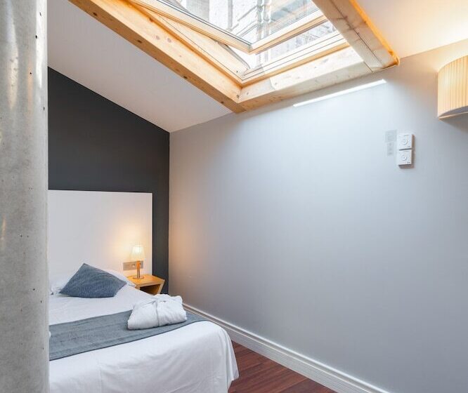 غرفة سوبيريور, Zenit El Coloquio