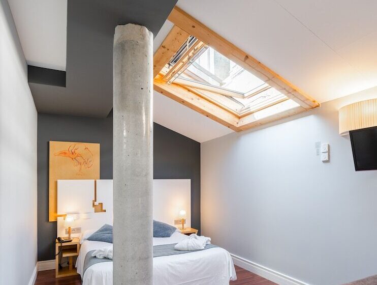 غرفة سوبيريور, Zenit El Coloquio