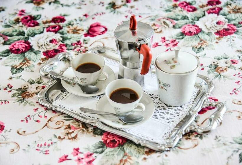 חדר סטנדרט חדר אמבטיה משותף, B&b La Casa Gialla Di Luca