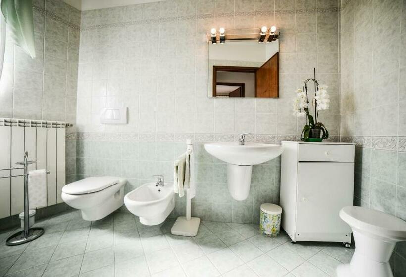 חדר סטנדרט חדר אמבטיה משותף, B&b La Casa Gialla Di Luca