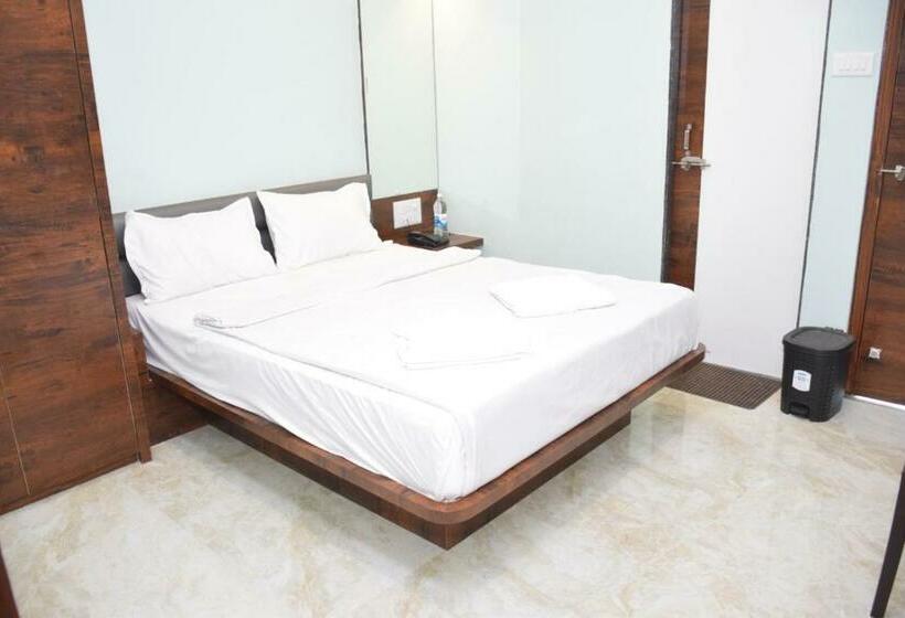 Номер Стандарт, Shankar Residency, Akkalkot