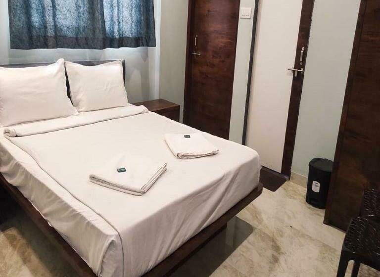 غرفة قياسية, Shankar Residency, Akkalkot