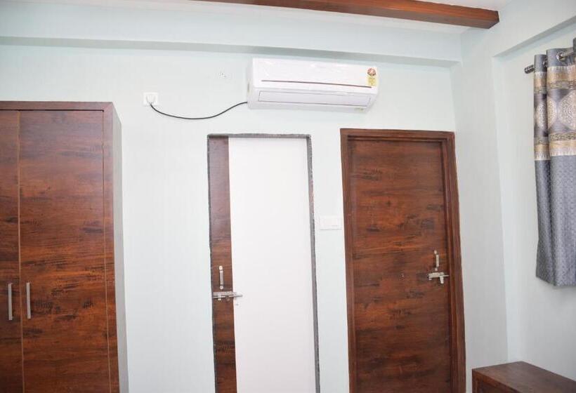 غرفة ديلوكس, Shankar Residency, Akkalkot