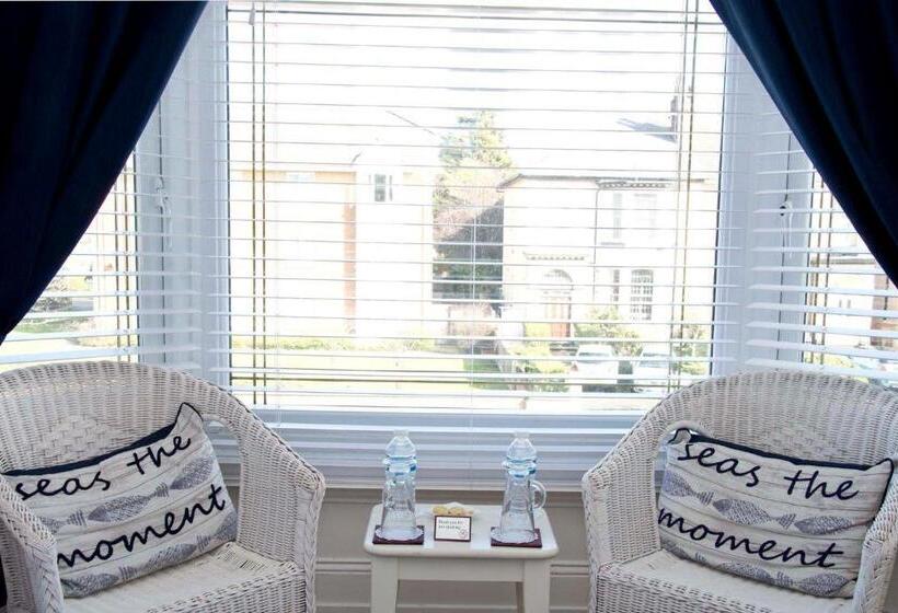 חדר סטנדרט, The Leicester