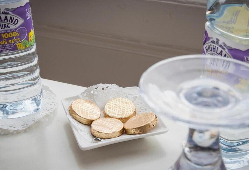 חדר סטנדרט, The Leicester