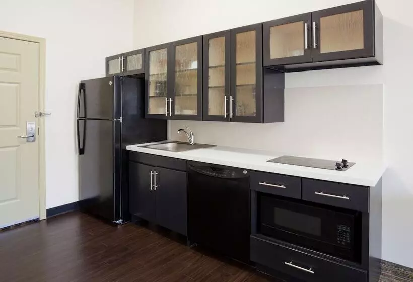 身障者適用スイートルーム, Candlewood Suites Dickinson, An Ihg