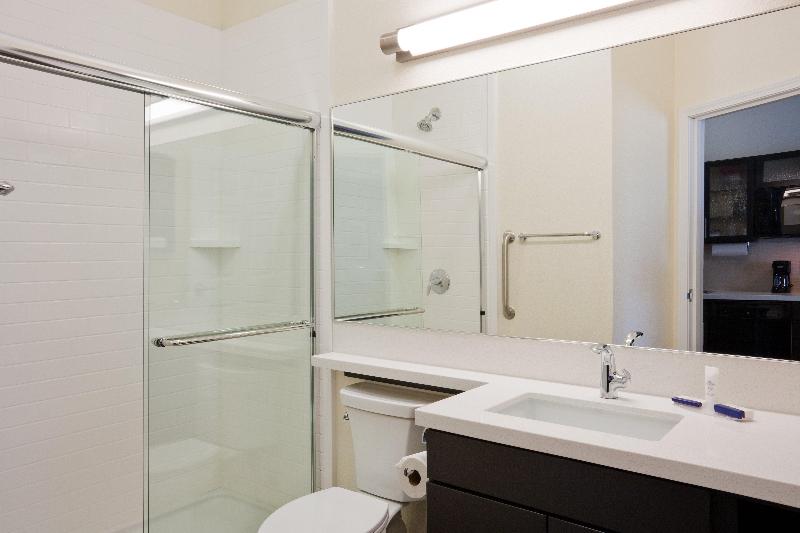 Люкс, Candlewood Suites Dickinson, An Ihg