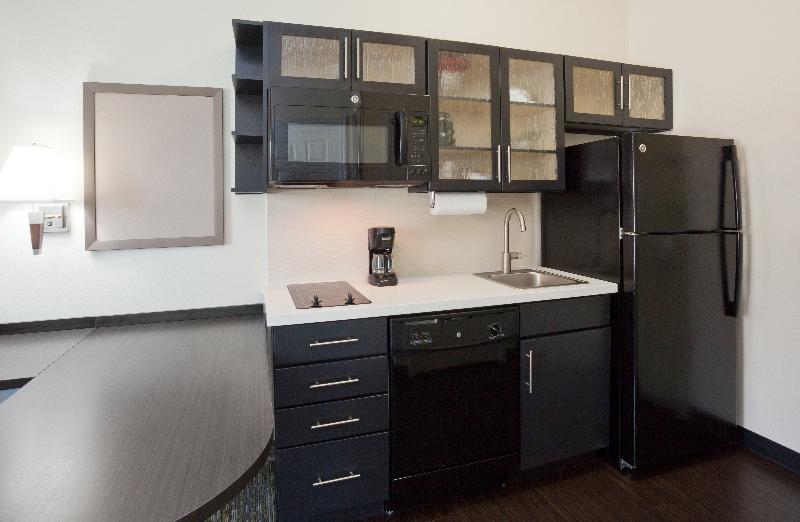 Номер Стандарт, Candlewood Suites Dickinson, An Ihg