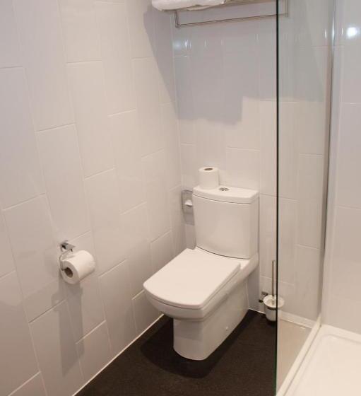 חדר דלוקס, Forty One