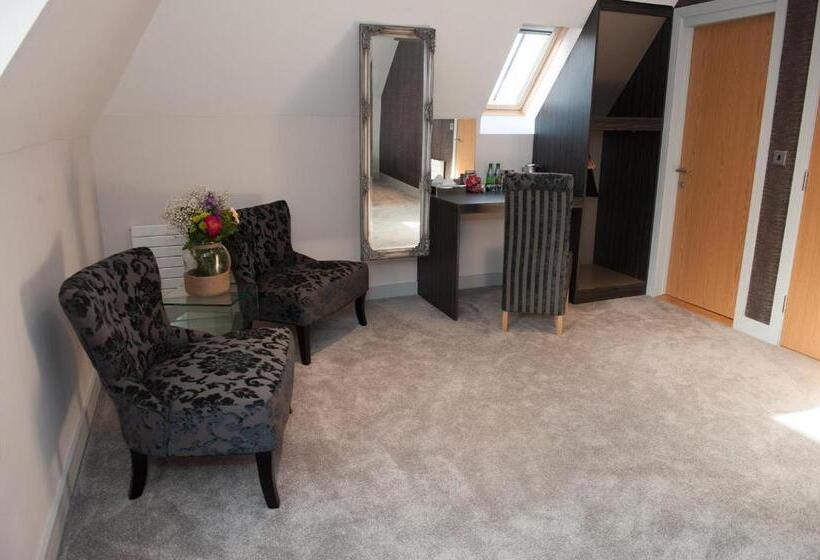 חדר דחוקס עם מיטת קינג, Forty One