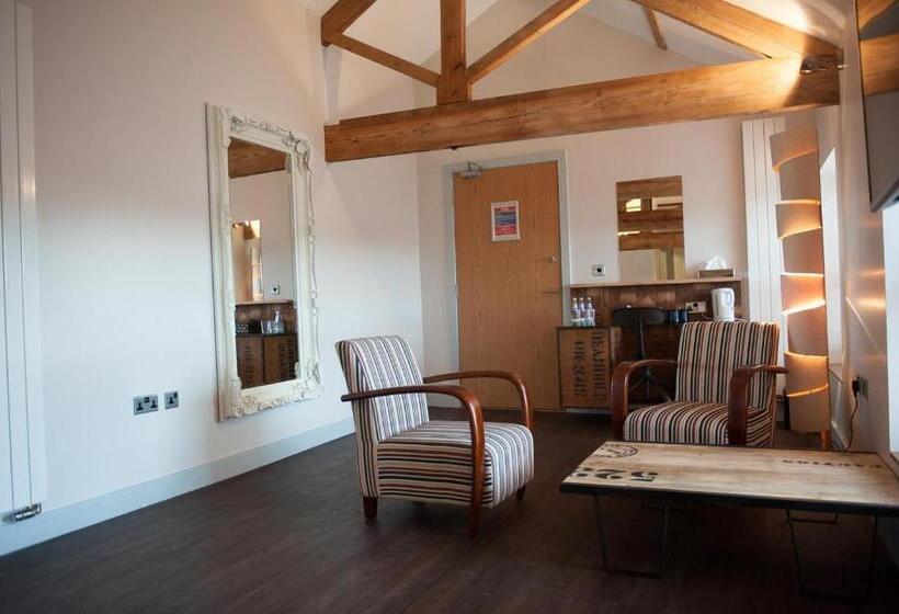 סטודיו משפחתי, Forty One