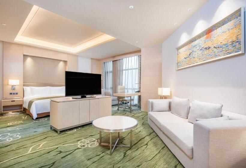 سوئیت با تخت بزرگ, Holiday Inn Chongqing University Town, An Ihg