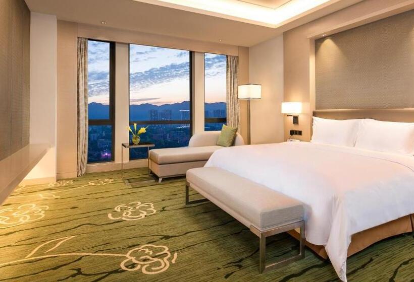 مجموعه ویستا شهر, Holiday Inn Chongqing University Town, An Ihg