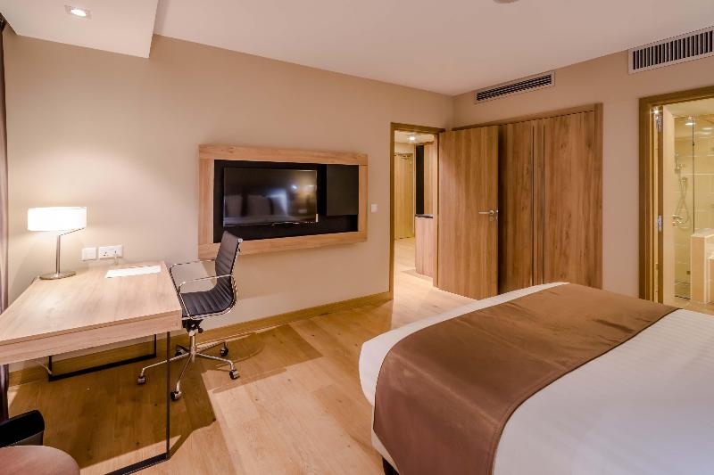 اتاق استاندارد با تخت بزرگ, Holiday Inn Ulaanbaatar, An Ihg