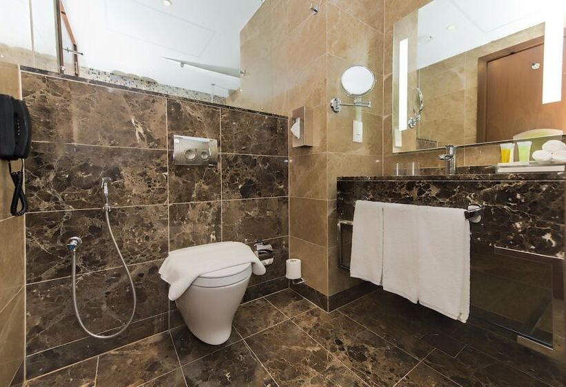 Номер Стандарт, Makkah Al Aziziah