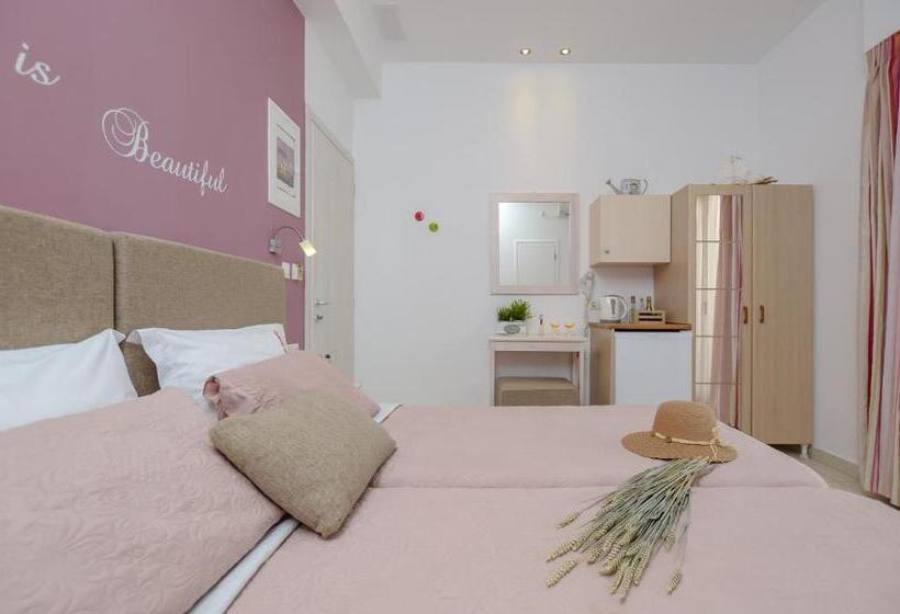 Номер Deluxe Вид на Море, Panormos Hotel And Studios