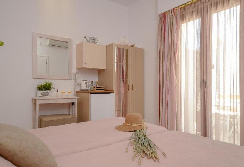 Номер Deluxe Вид на Море, Panormos Hotel And Studios