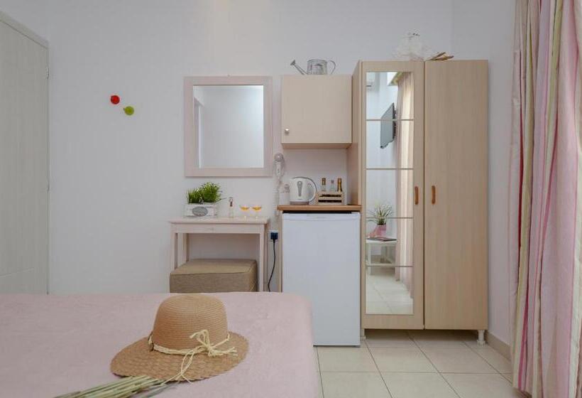 Номер Deluxe Вид на Море, Panormos Hotel And Studios