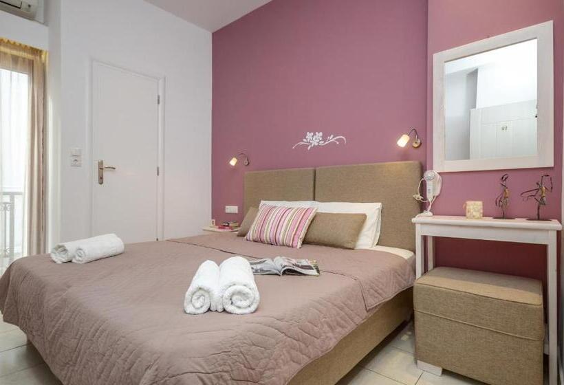 Номер Deluxe, Panormos Hotel And Studios