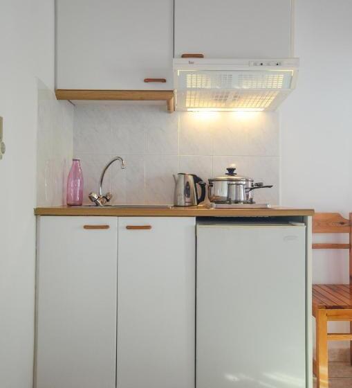 Студия Стандарт, Panormos Hotel And Studios