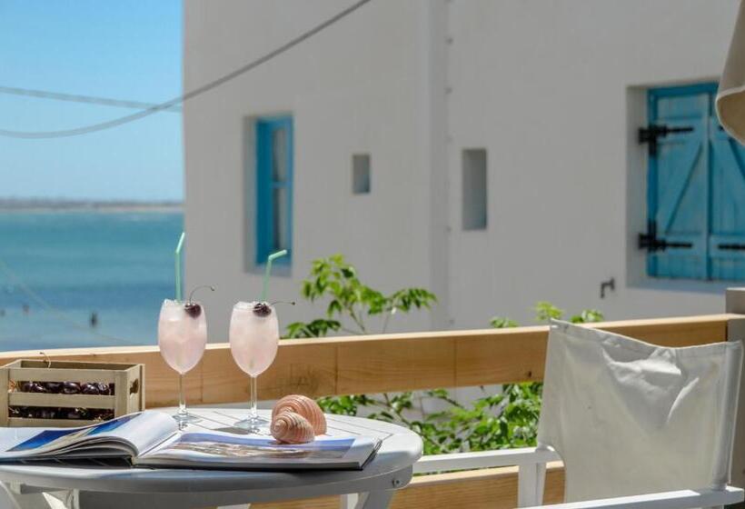 Номер Deluxe Вид на Море, Panormos Hotel And Studios