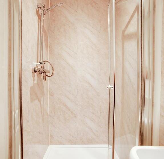 スタンダードルーム, Snooze