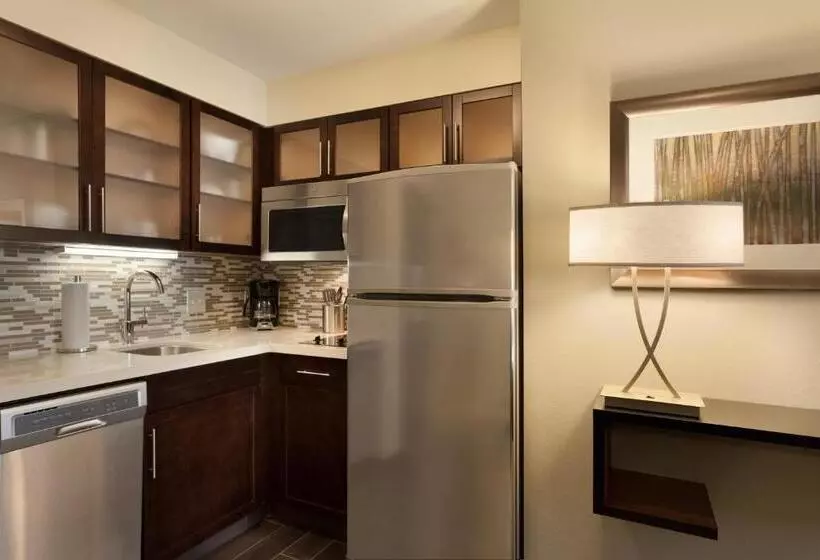 استودیو استاندارد با تخت کینگ, Staybridge Suites Midland By Ihg