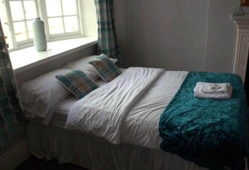 スタンダードルーム, The Bear Marlborough