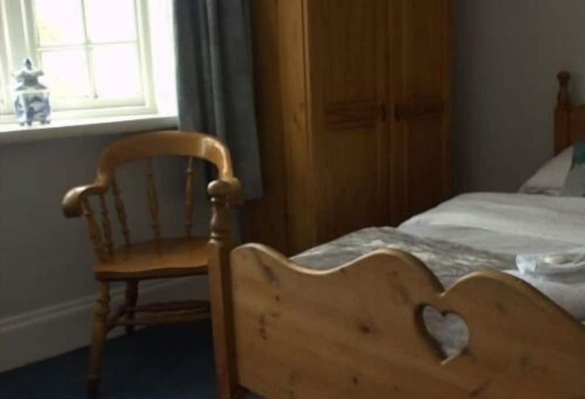 スタンダードルーム, The Bear Marlborough