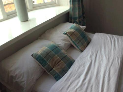 スタンダードルーム, The Bear Marlborough