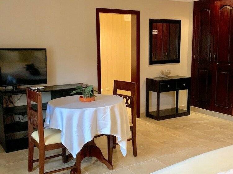 豪华套房, The Mt