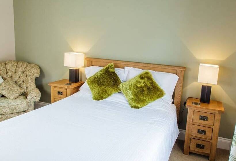 Номер Стандарт, Newsham Grange Farm