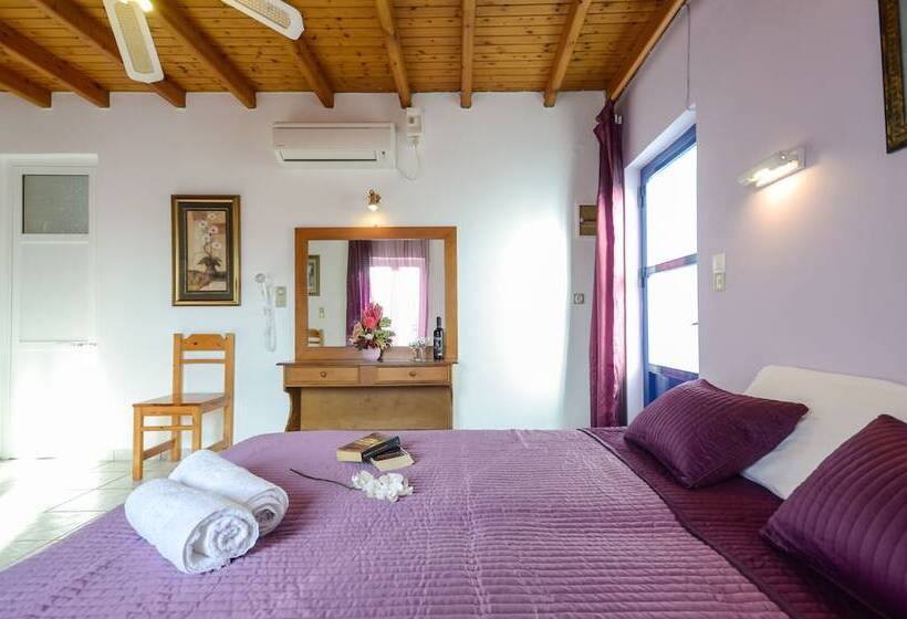 Студия Стандарт, Panormos Hotel And Studios