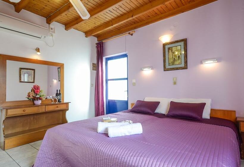 Студия Стандарт, Panormos Hotel And Studios