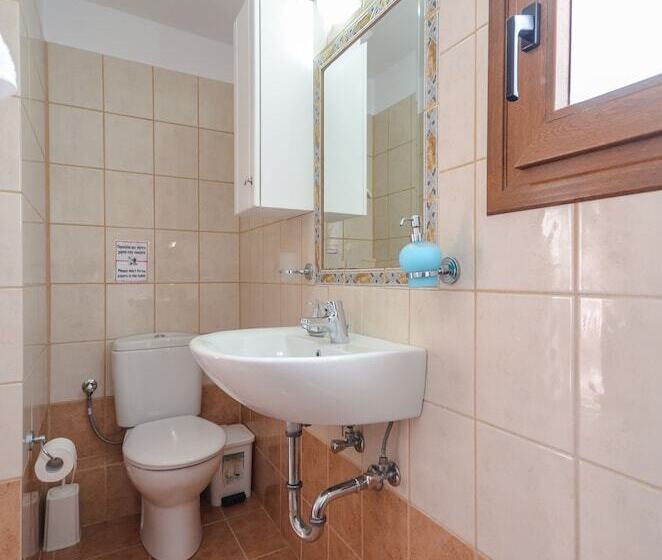 Номер Deluxe, Panormos Hotel And Studios