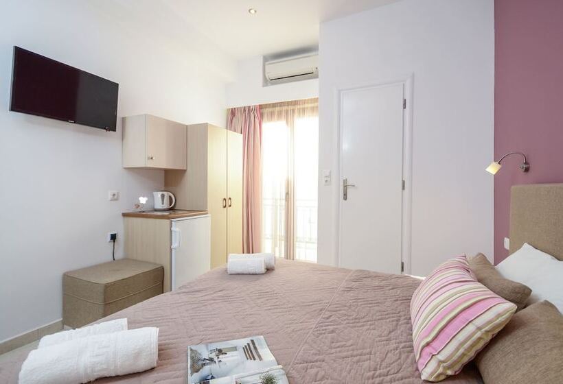 Номер Deluxe, Panormos Hotel And Studios