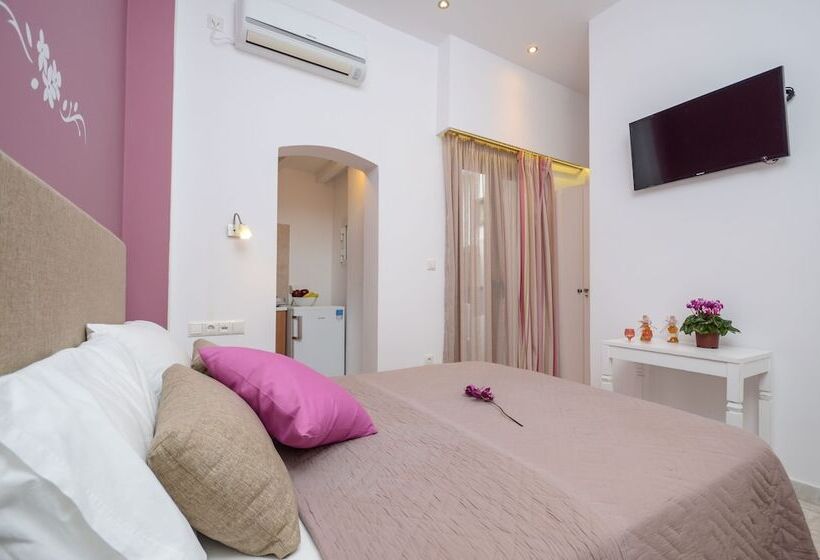 Номер Deluxe, Panormos Hotel And Studios