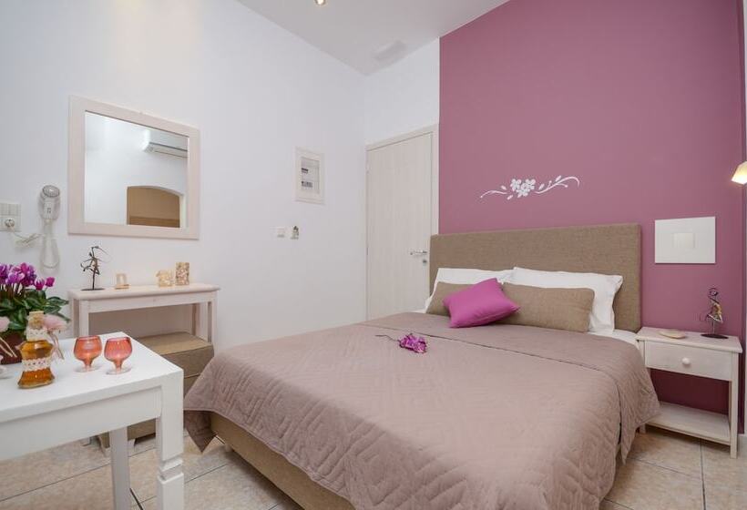 Номер Deluxe, Panormos Hotel And Studios