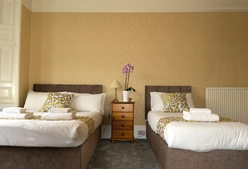 חדר משפחתי, Arrandale Guest House