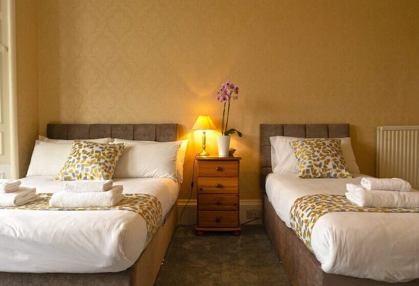 חדר משפחתי, Arrandale Guest House