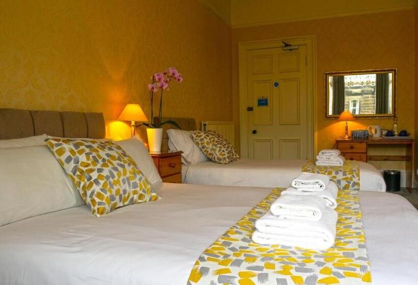 חדר משפחתי, Arrandale Guest House