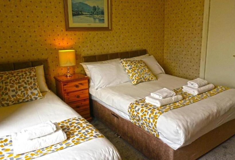 חדר משפחתי בסיסי, Arrandale Guest House