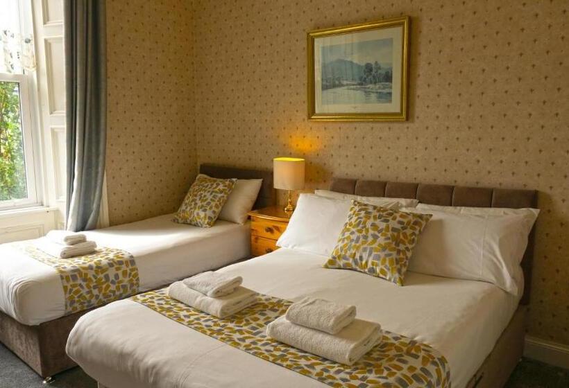 חדר משפחתי בסיסי, Arrandale Guest House