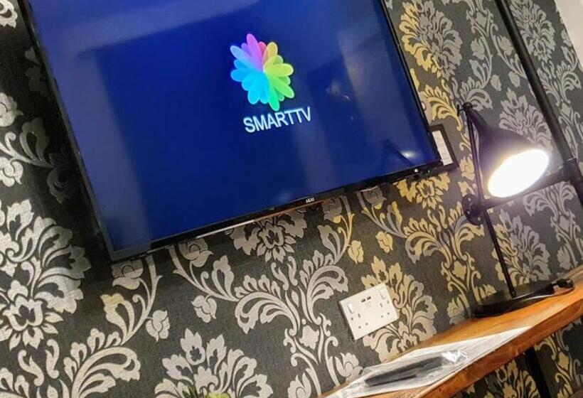 חדר סופריור יחיד, The Clifton