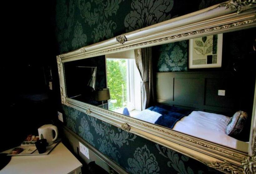 חדר סופריור יחיד, The Clifton