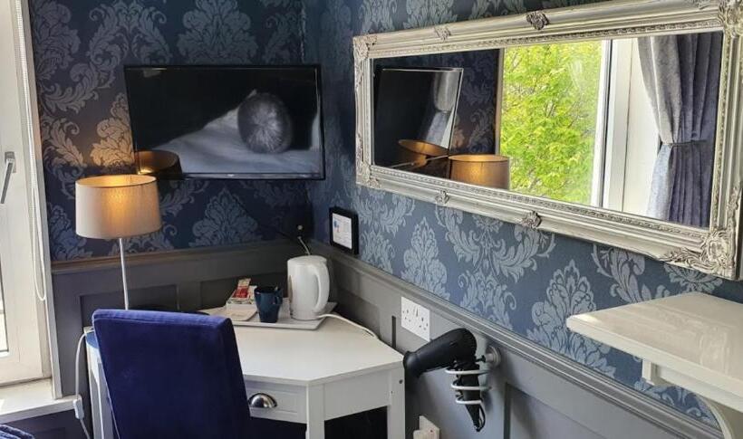 חדר סופריור יחיד, The Clifton